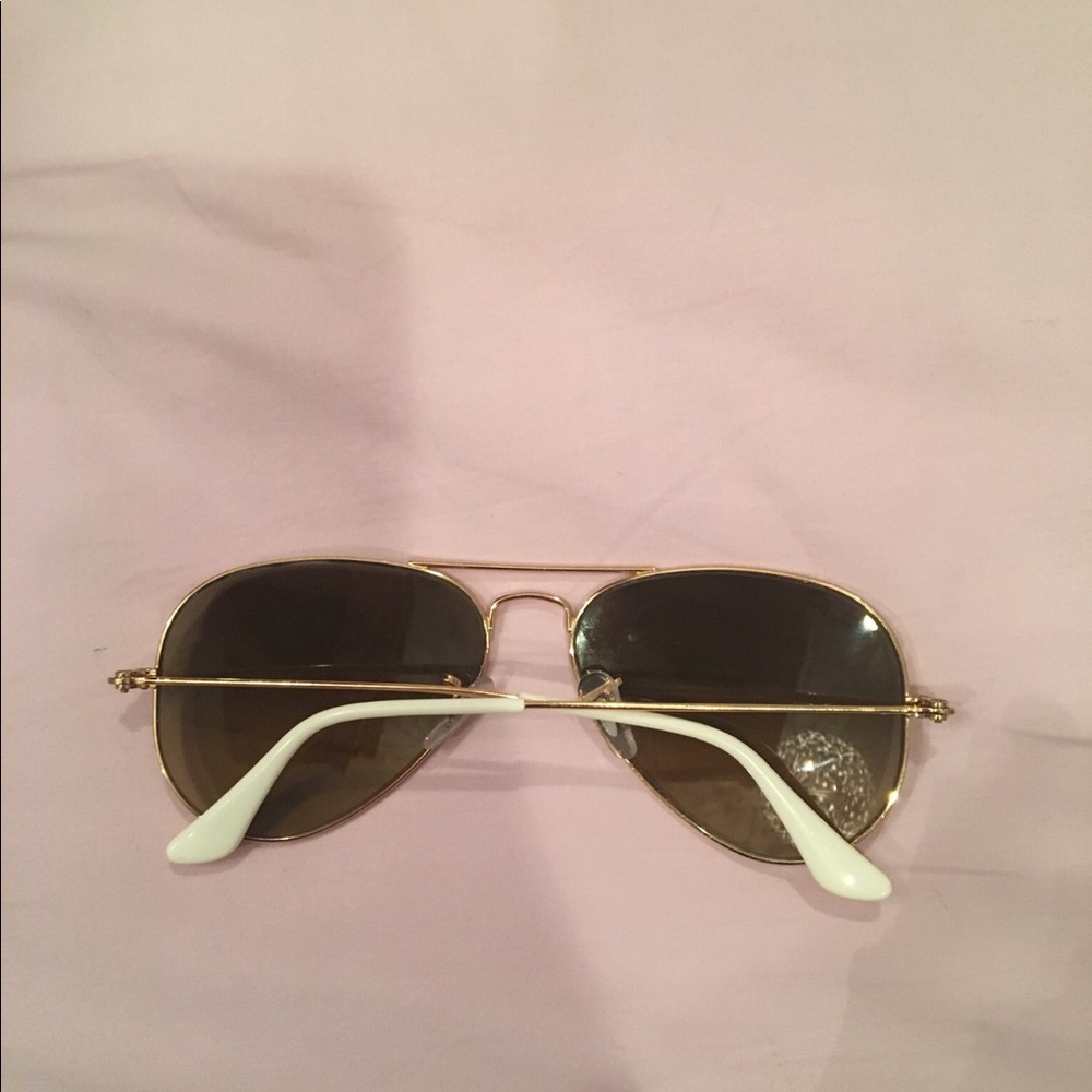 Ray-Ban sunglasses - Picture 3 of 5